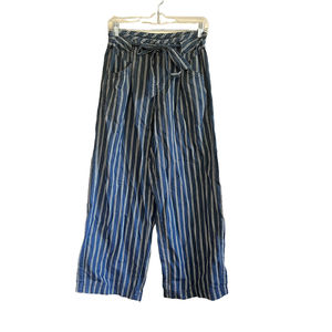 American Eagle Woman’s Size 4 Blue White Striped Wide Leg High Waisted Pants